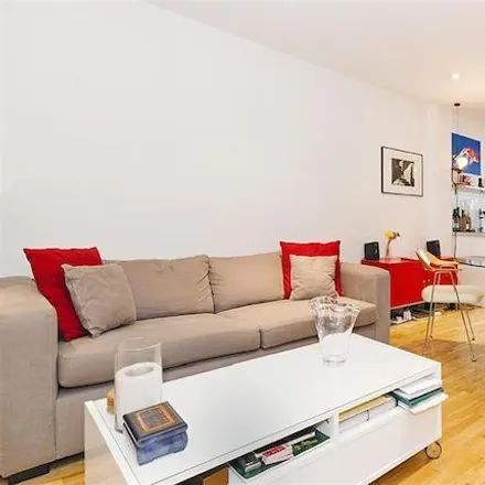 Image 5 - King's Cross Road, London, WC1X 9LP, United Kingdom - Apartment for rent