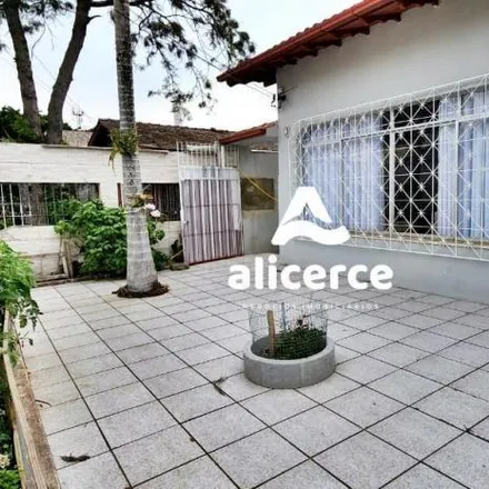 Buy this 4 bed house on Rua Elesbão Pinto da Luz in Jardim Atlântico, Florianópolis - SC