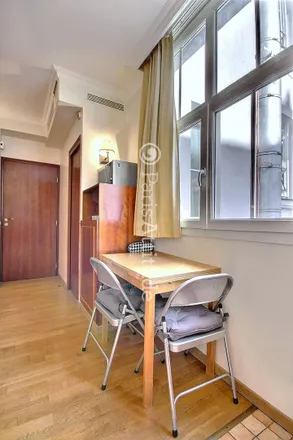 Image 7 - 19 bis Rue Brey, 75017 Paris, France - Apartment for rent