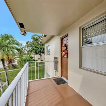 Image 5 - 7423 West Atlantic Boulevard, Coral Springs, FL 33063, USA - Condo for rent
