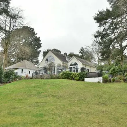 Image 3 - Ferndown Manor, 110 Golf Links Road, Parley Cross, BH22 8DA, United Kingdom - House for sale