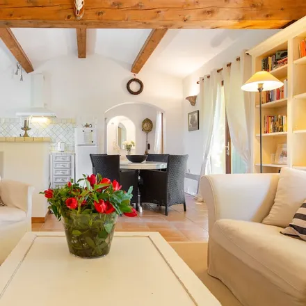 Rent this 3 bed house on Route de Provence in 83690 Salernes, France