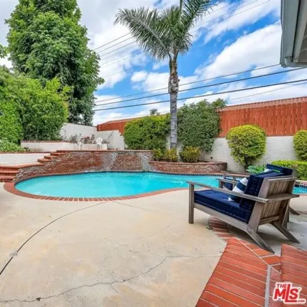 Buy this 3 bed house on 5364 Baza Avenue in Los Angeles, CA 91364