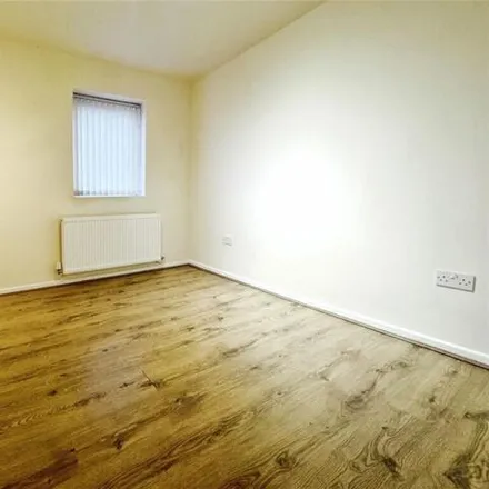 Image 5 - Dudley Road East / Tipton Rd, Dudley Road East, Tividale, B69 3FF, United Kingdom - Apartment for rent