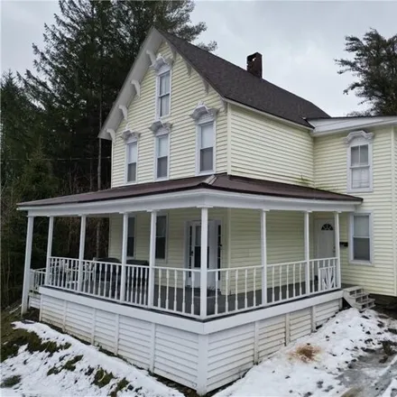 Image 1 - 150 Furnace Street, City of Little Falls, Little Falls, NY 13365, USA - House for sale