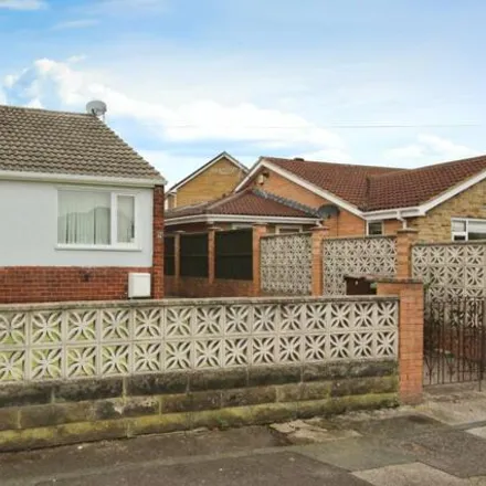 Rent this 2 bed house on Spa Croft Road in Horbury, WF5 0EU