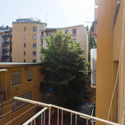 Image 5 - Via Moretto Da Brescia, 30, 20133 Milan MI, Italy - Apartment for rent