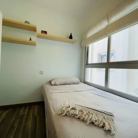 Image 2 - Carrer de Francesc Climent, 21, 46007 Valencia, Spain - Apartment for rent