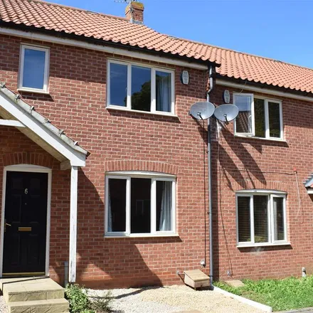 Rent this 3 bed townhouse on Waxwing Way in North East Lincolnshire, DN37 9HS
