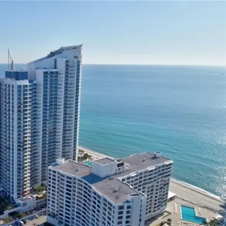 Image 6 - 3156 South Ocean Drive, Beverly Beach, Hollywood, FL 33019, USA - Condo for rent