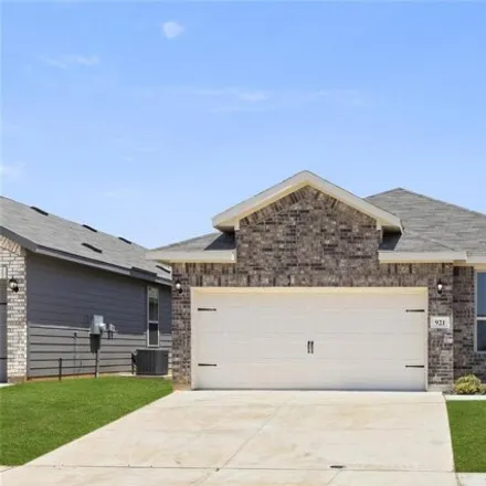 Rent this 3 bed house on King Street in Denton County, TX 76227