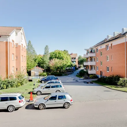 Rent this 1 bed apartment on Svärdsliljegatan 3B in 722 27 Västerås, Sweden