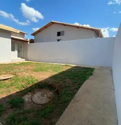 Buy this 2 bed house on Rua Paraná in Tangará, Mário Campos - MG