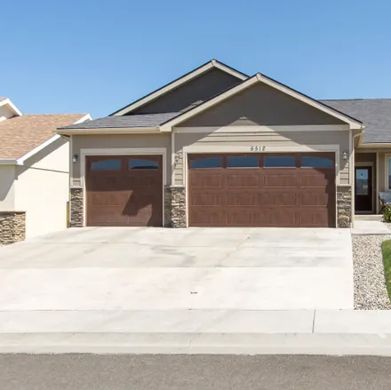 Image 2 - 6512 Crossbow Trail, Cheyenne, WY 82001, USA - Townhouse for sale