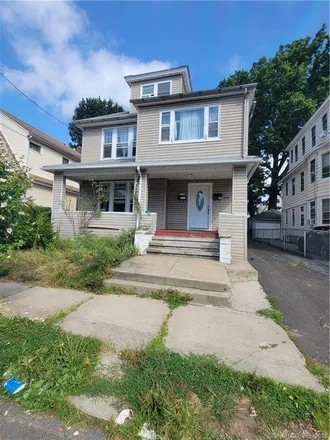Image 1 - 230 Garfield Avenue, Bridgeport, CT 06606, USA - Townhouse for rent
