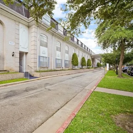 Image 4 - 2659 Bellefontaine Street, Houston, TX 77025, USA - Condo for rent