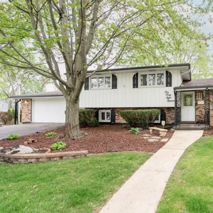 Buy this 3 bed house on 10086 Holly Court in Orland Park, Orland Township