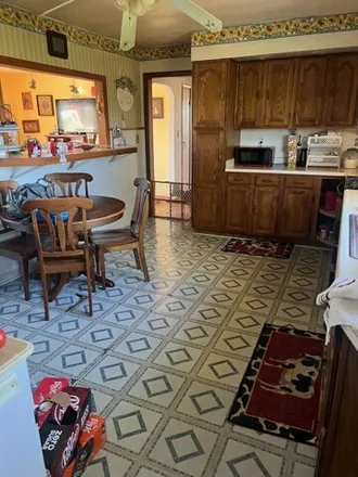 Image 7 - 1472 Powersville-Harrison County Road, Petra, Bracken County, KY 41004, USA - House for sale