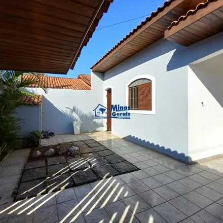Rent this 4 bed house on Rua Timóteo in Jardim Sul, São José dos Campos - SP