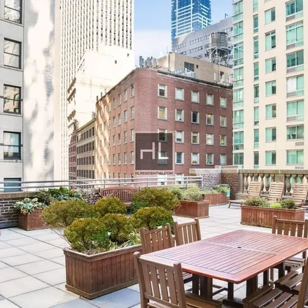 Rent this 1 bed apartment on Four Points by Sheraton in 6 Platt Street, New York