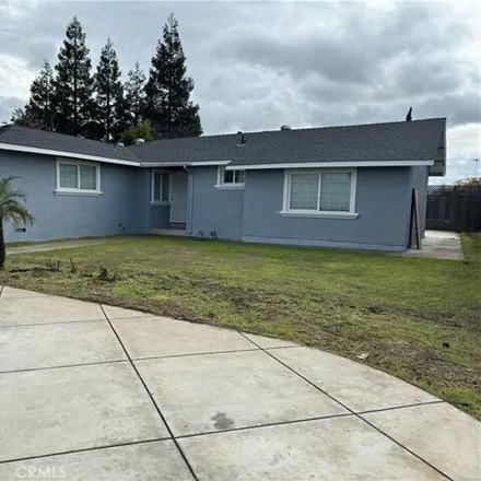 Buy this 4 bed house on 264 East Juniper Avenue in Atwater, CA 95301