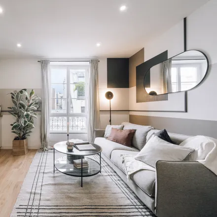 Image 2 - 16 Rue du Commerce, 75015 Paris, France - Apartment for rent