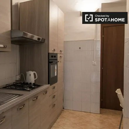 Image 6 - Via Nizza, 00198 Rome RM, Italy - Room for rent