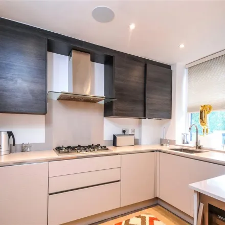 Rent this 2 bed apartment on 20 Marloes Road in London, W8 5LL
