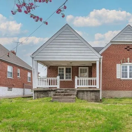 Buy this 2 bed house on 3562 Werk Road in Cincinnati, OH 45248