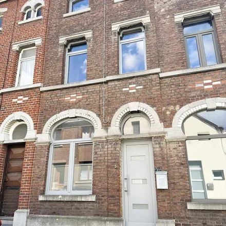 Rent this 3 bed apartment on Rue de la Déportation 5 in 7130 Binche, Belgium