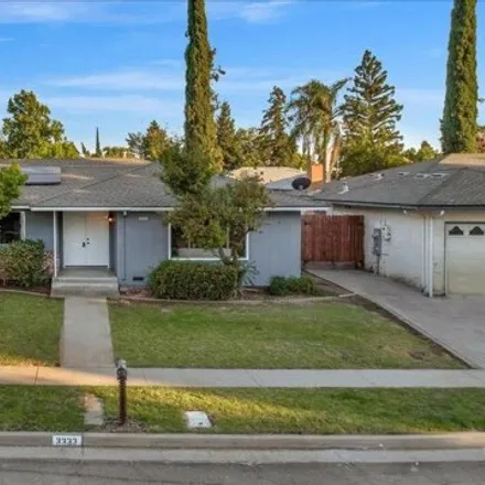 Buy this 3 bed house on 3333 E Ellery Ave in Fresno, California