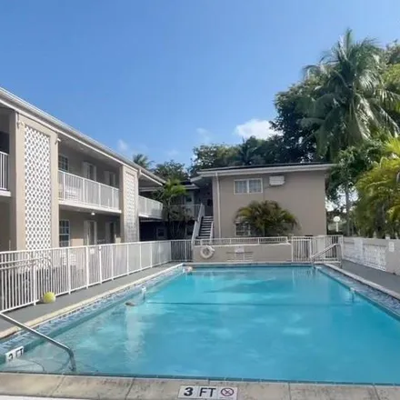Rent this 2 bed apartment on Apt B10 in 6565 Santona Street, Coral Gables