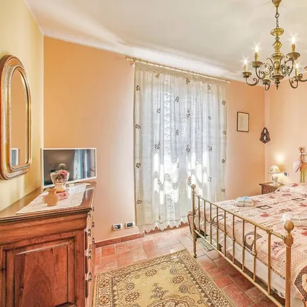 Rent this 3 bed duplex on Strada statale 680 San Zeno - Monte San Savino in 52048 Monte San Savino AR, Italy