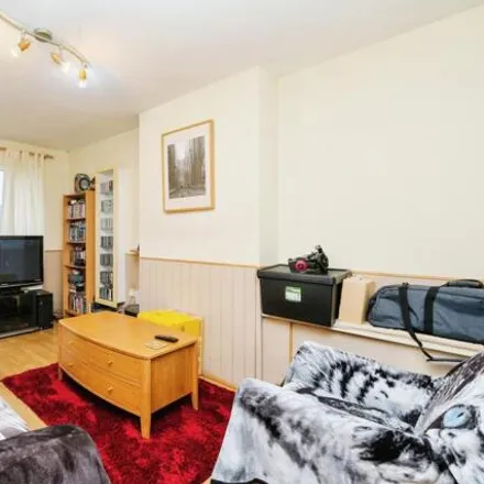 Image 2 - Windmill Rise, Tadcaster, LS24 9HR, United Kingdom - Apartment for sale