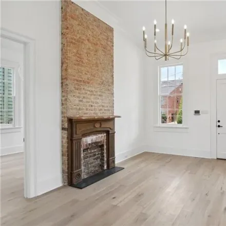 Image 2 - 6036 Camp Street, New Orleans, LA 70118, USA - House for sale