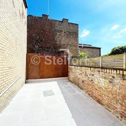 Image 7 - 464 Hornsey Road, London, N19 4HF, United Kingdom - Apartment for rent
