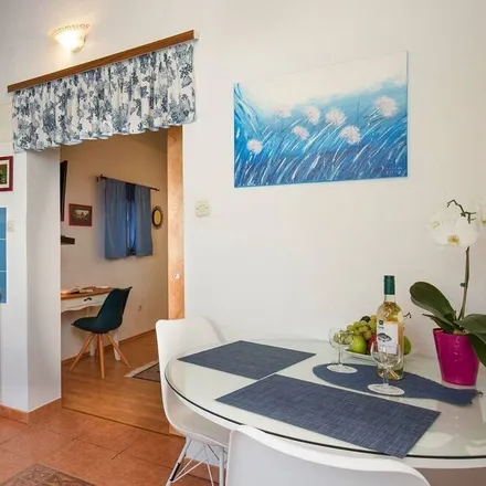Image 2 - Vrsar, Istria County, Croatia - Apartment for rent