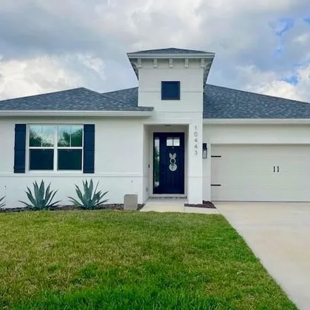 Buy this 3 bed house on 10443 Spring Lake Drive in Clermont, FL 34755
