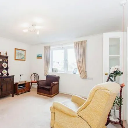 Image 1 - Westcliff Station, Ditton Court Road, Southend-on-Sea, SS0 7ES, United Kingdom - Apartment for sale