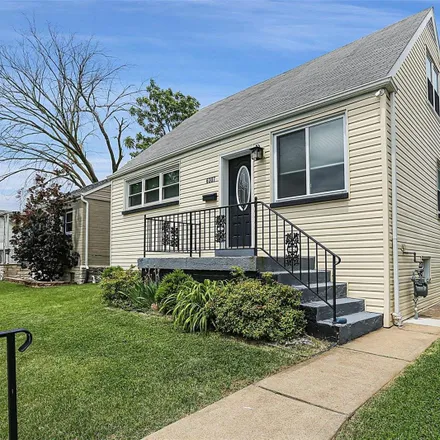 Buy this 4 bed house on 6307 Marquette Avenue in Southhampton, Saint Louis