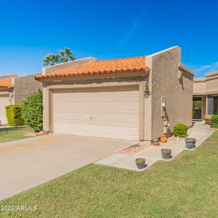 Buy this 2 bed townhouse on 9816 West Kerry Lane in Peoria, AZ 85382