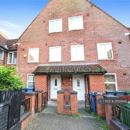 Rent this 4 bed townhouse on Damwood Road in Liverpool, L24 2SS