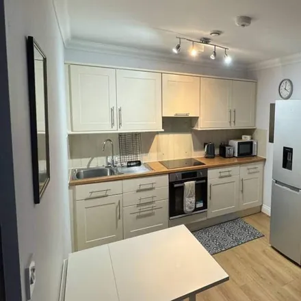 Image 3 - Bournemouth, Christchurch and Poole, BH1 4AE, United Kingdom - Apartment for rent