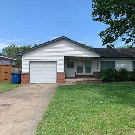 Rent this 3 bed house on Dove Science Academy in 280 South Memorial Drive, Tulsa