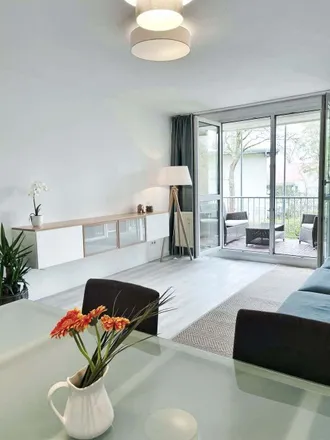 Rent this 3 bed apartment on Kieler Straße 601c in 22525 Hamburg, Germany