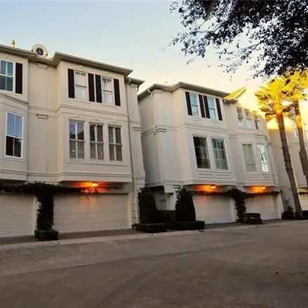 Image 2 - 1978 Greenwich Terrace Drive, Houston, TX 77019, USA - House for rent