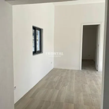 Image 1 - Avenida José Silva Soares, 4475-615 Castêlo da Maia, Portugal - Apartment for rent