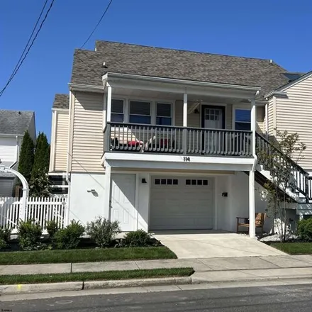 Rent this 4 bed house on 178 North Argyle Avenue in Margate City, Atlantic County