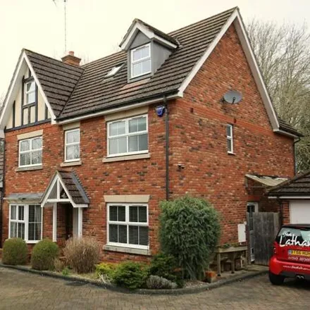 Buy this 5 bed house on Badgers Brook in Leighton Buzzard, LU7 3HB