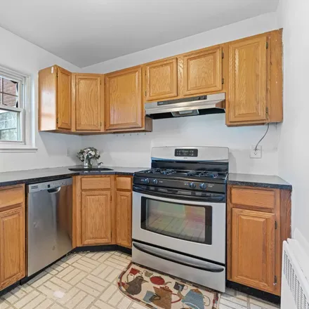 Image 2 - 1879 Crompond Road, City of Peekskill, NY 10566, USA - Condo for sale